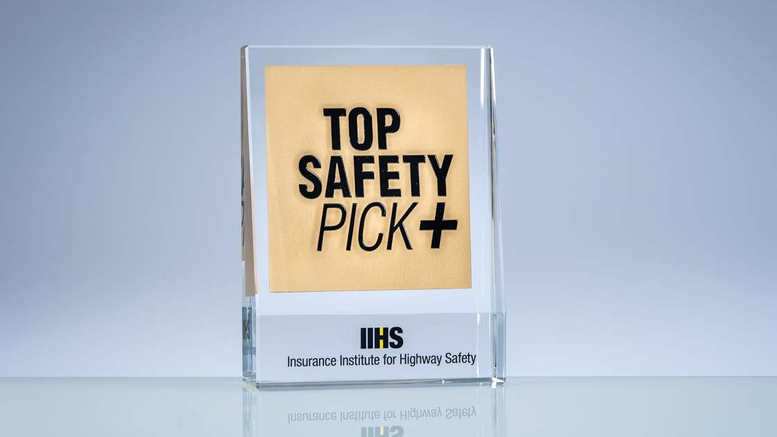 IIHS award criteria will soon include features to address risky driving