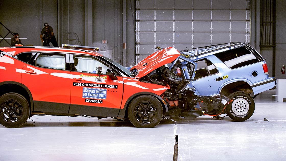 IIHS crashworthiness tests save nearly 50,000 lives since program’s launch